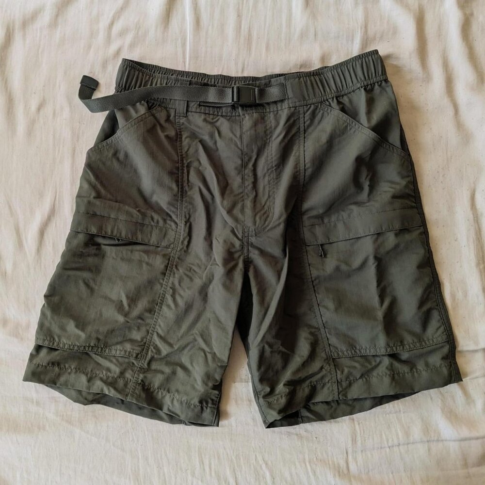 Uniqlo cargo shorts